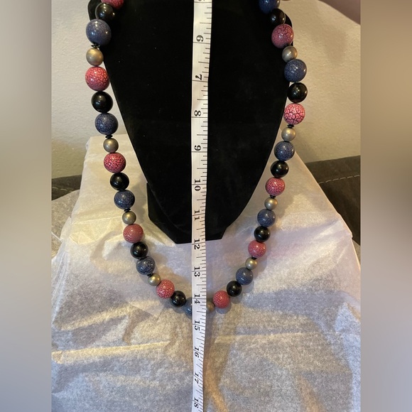 Vintage Plastic Blue Pink Black Bead Necklace - Picture 4 of 4